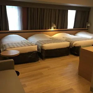 몬테 에르마나 4*, 후쿠오카 일본